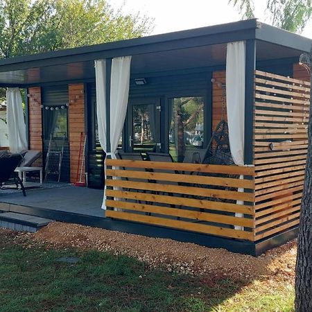 Sak Mobile Home Privlaka Privlaka  Buitenkant foto